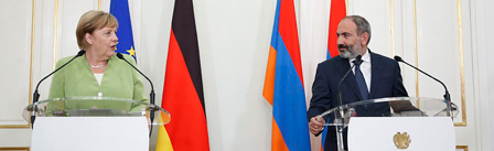 merkel-armenia-2