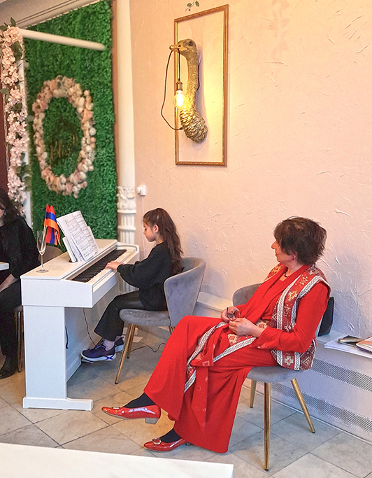 Christina Narinyan and Agai Mkrtchian