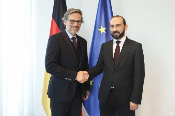 Ararat Mirzoyan and Jens Plötner