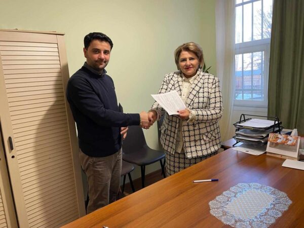 Karen Gharslyan and Angelina Arshakyan, director of ZATIK